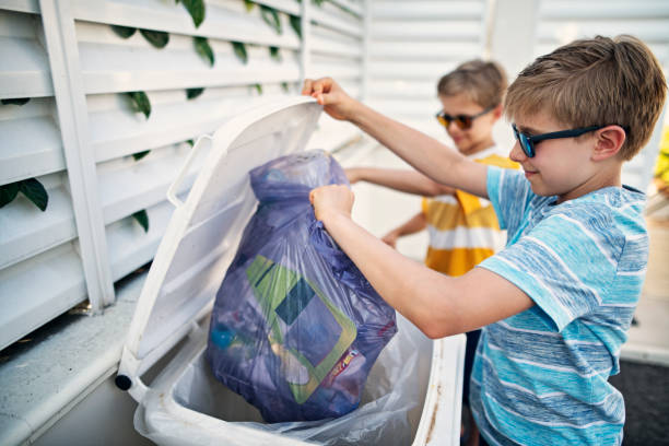 Best Junk Removal Near Me  in Lakewood Clu, MI